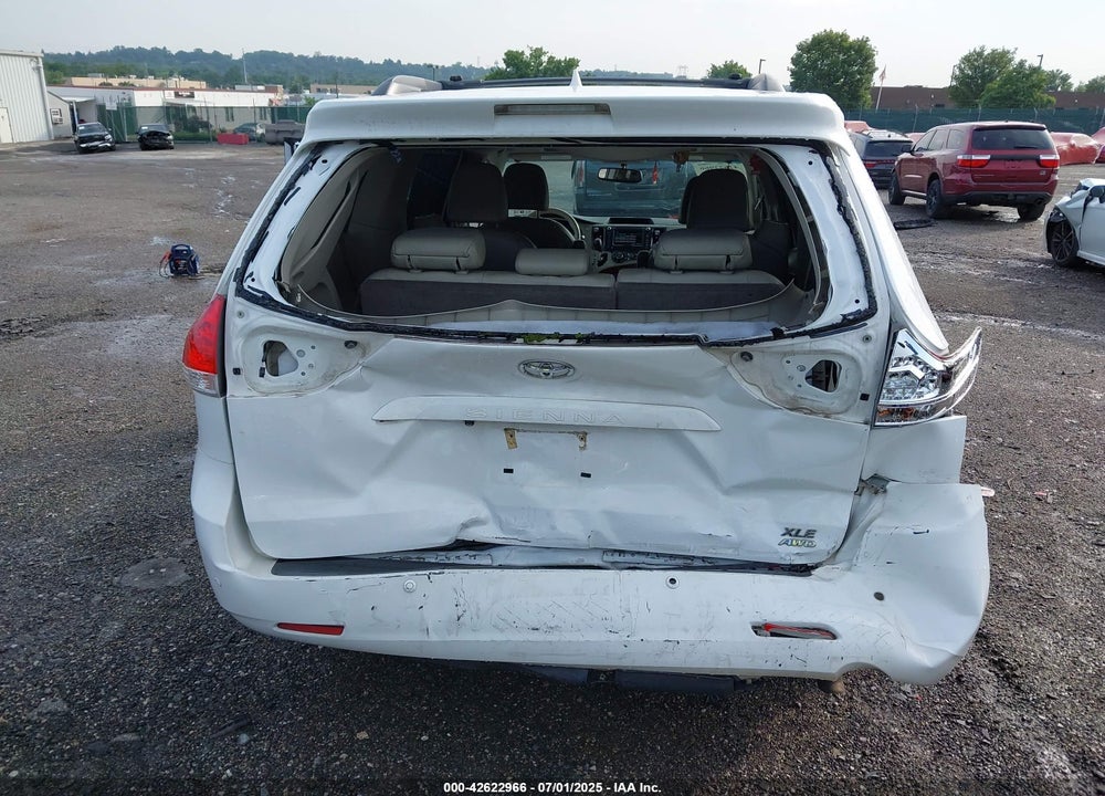 2012 TOYOTA SIENNA XLE 7 PASSENGER VIN: 5TDDK3DCXCS037513