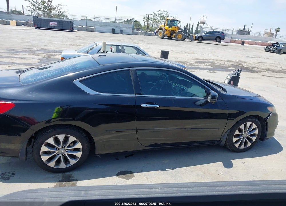 2013 HONDA ACCORD VIN: 1HGCT1B83DA003182