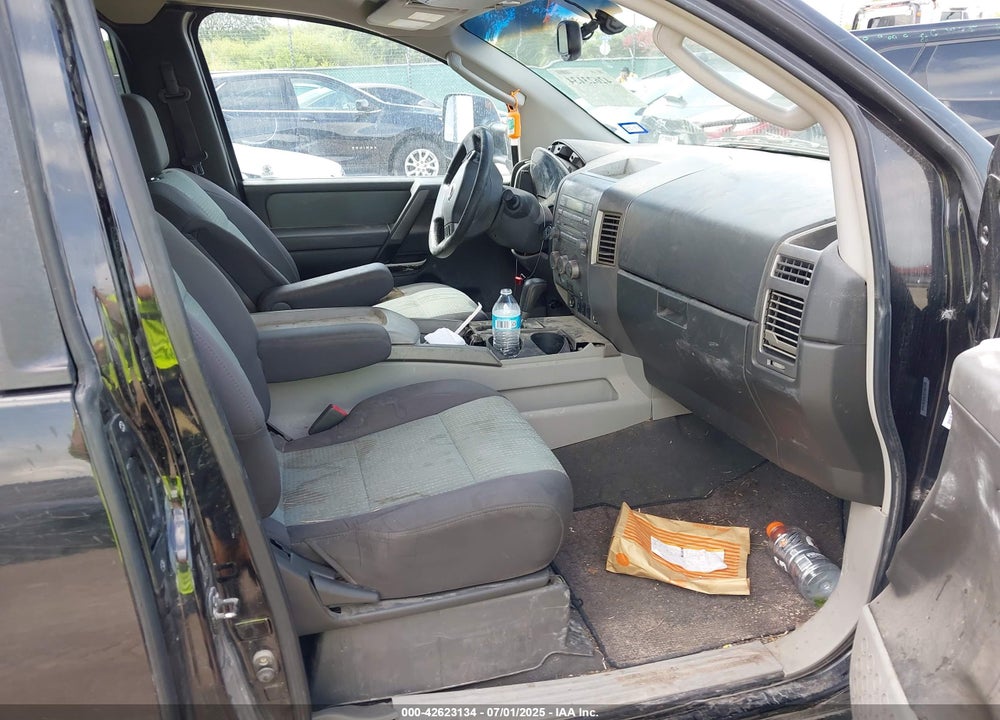 2004 NISSAN TITAN SE VIN: 1N6AA06A94N515523