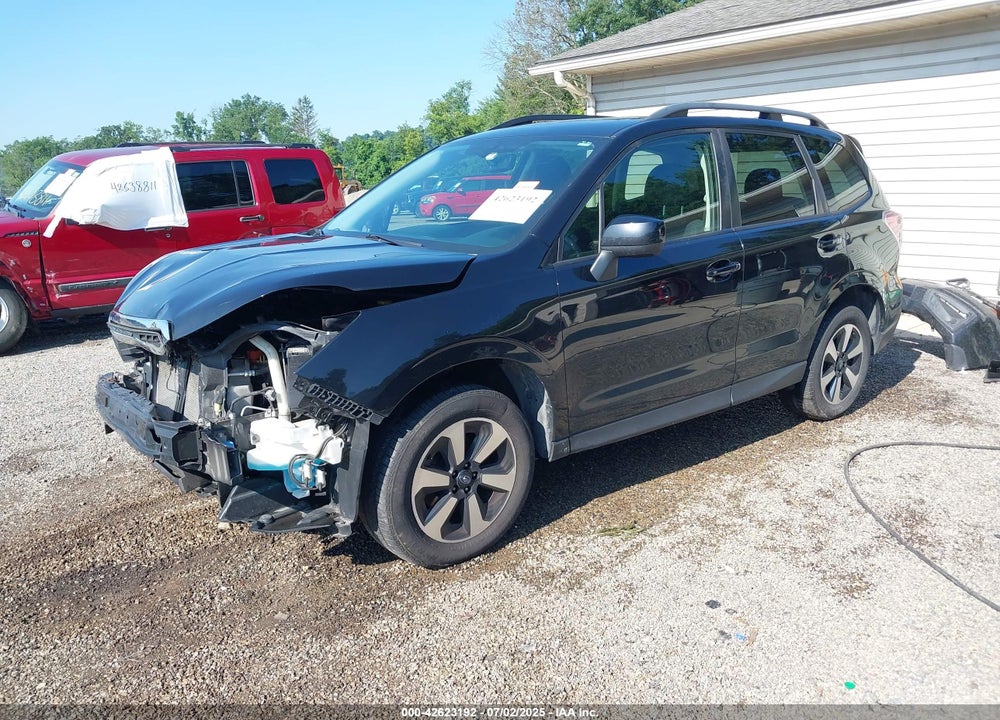 2018 SUBARU FORESTER VIN: JF2SJAEC5JH442744