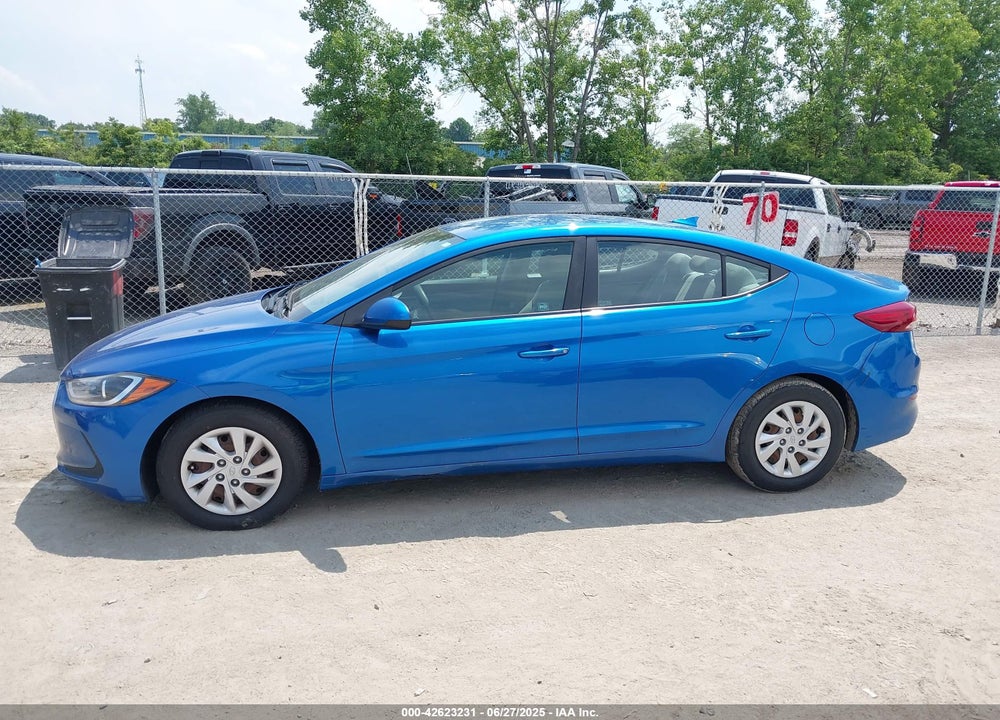 2017 HYUNDAI ELANTRA VIN: 5NPD74LF3HH151563