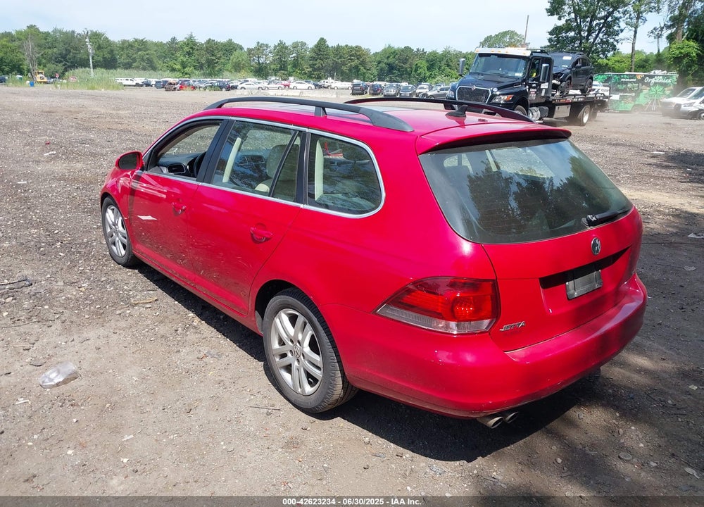 2010 VOLKSWAGEN JETTA VIN: 3VWTL7AJ3AM689032