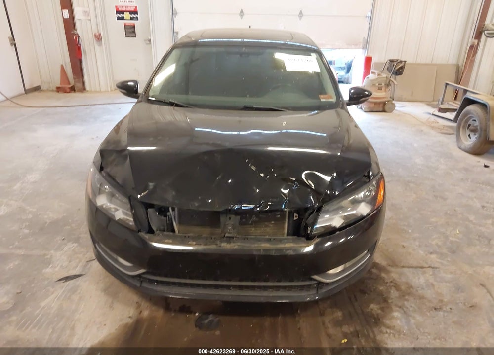 2012 VOLKSWAGEN PASSAT VIN: 1VWBM7A30CC101831