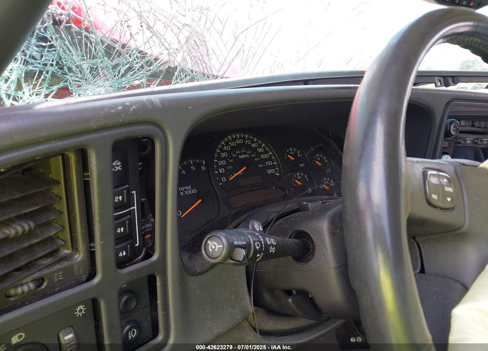 2005 CHEVROLET SILVERADO 2500HD LT VIN: 1GCHK29U35E181832