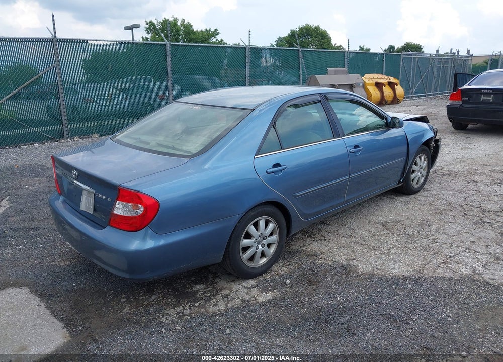 2002 TOYOTA CAMRY XLE VIN: 4T1BE30K82U636038