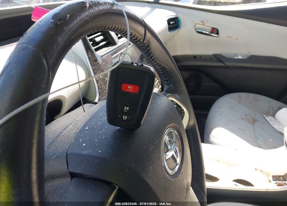 2016 TOYOTA PRIUS VIN: JTDKARFU9G3504205