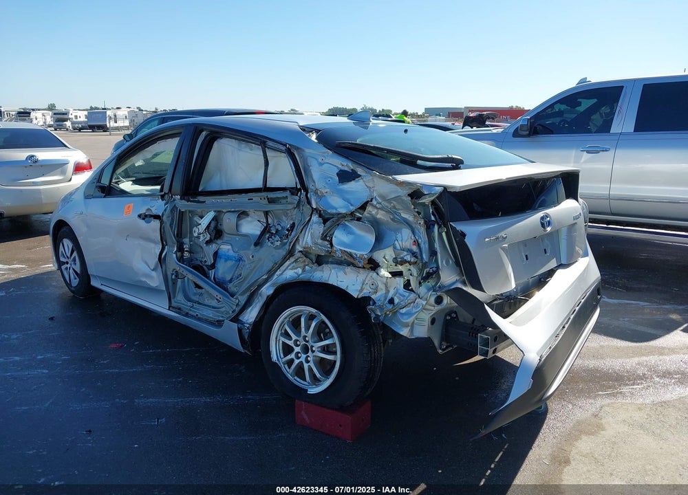 2016 TOYOTA PRIUS VIN: JTDKARFU9G3504205