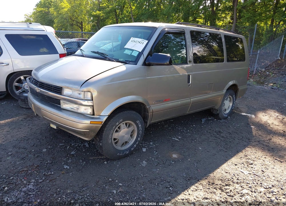 2002 CHEVROLET ASTRO LS VIN: 1GNEL19X52B143768