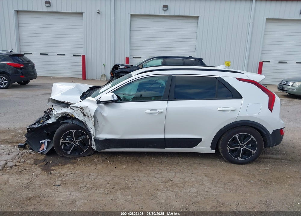 2025 KIA NIRO VIN: KNDCR3LEXS5252095
