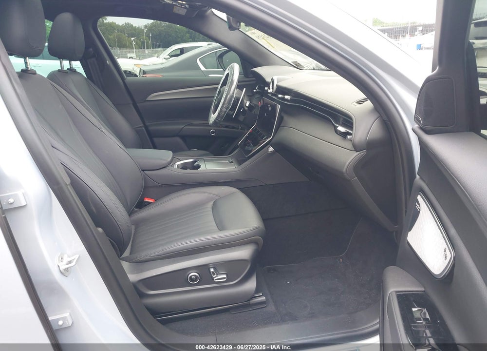2024 MASERATI GRECALE GT VIN: ZN6PMDAA4R7455230