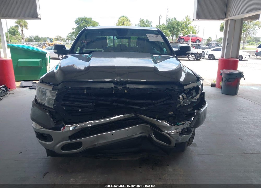 2020 RAM 1500 VIN: 1C6RREBT7LN121222