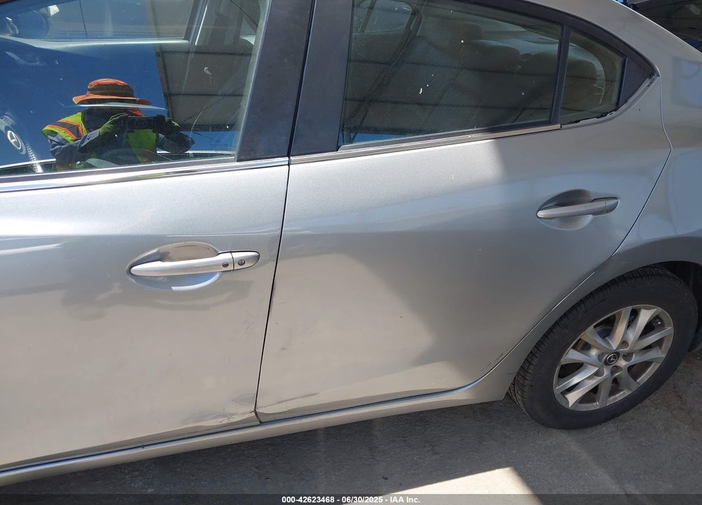 2014 MAZDA MAZDA3 VIN: JM1BM1W78E1119018