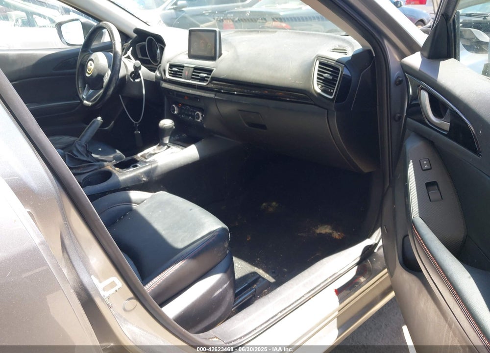 2014 MAZDA MAZDA3 VIN: JM1BM1W78E1119018
