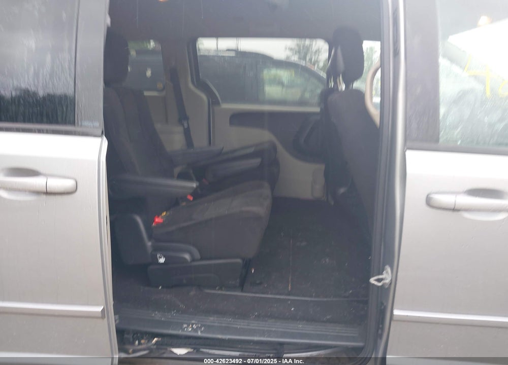 2013 DODGE GRAND CARAVAN SXT VIN: 2C4RDGCGXDR663228