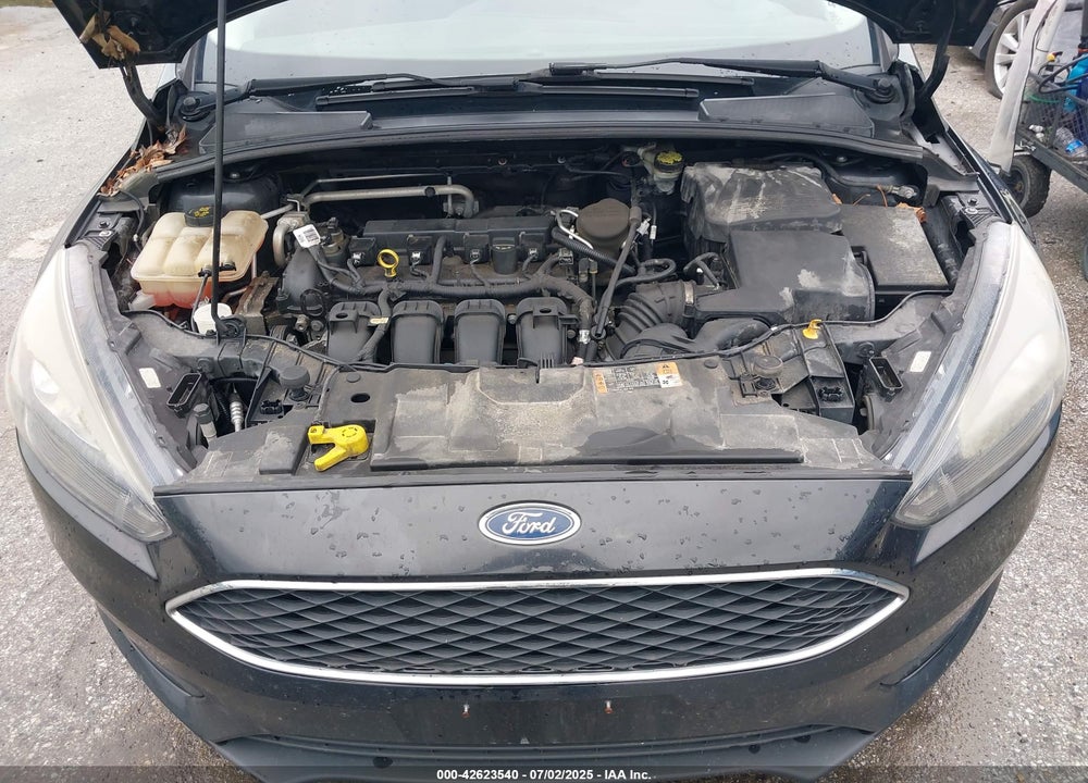 2015 FORD FOCUS SE VIN: 1FADP3K23FL379442