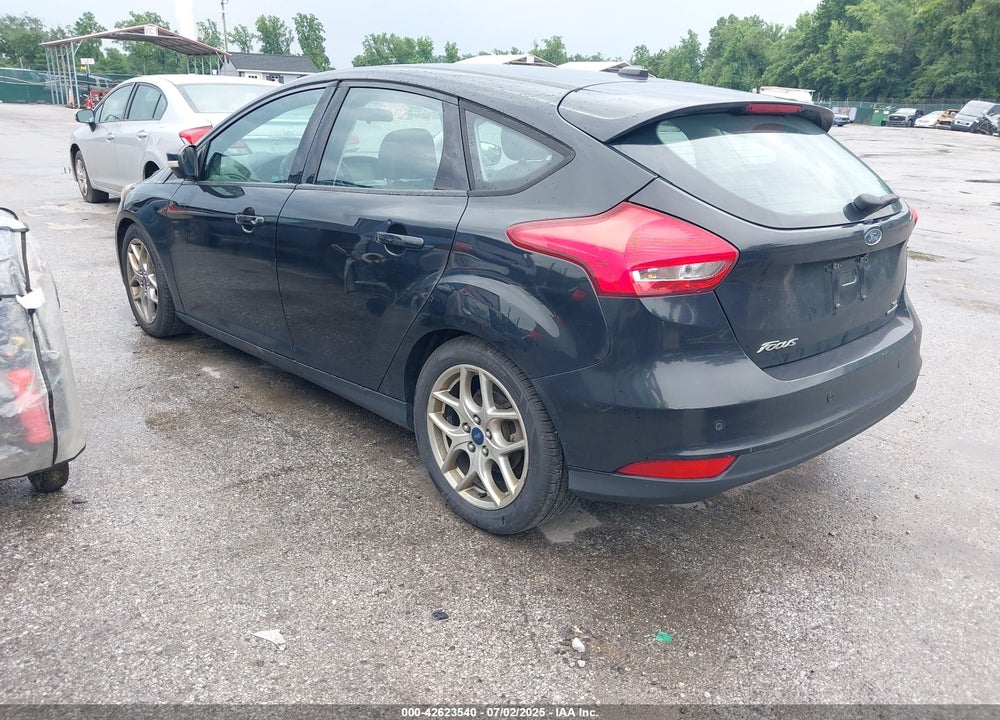 2015 FORD FOCUS SE VIN: 1FADP3K23FL379442