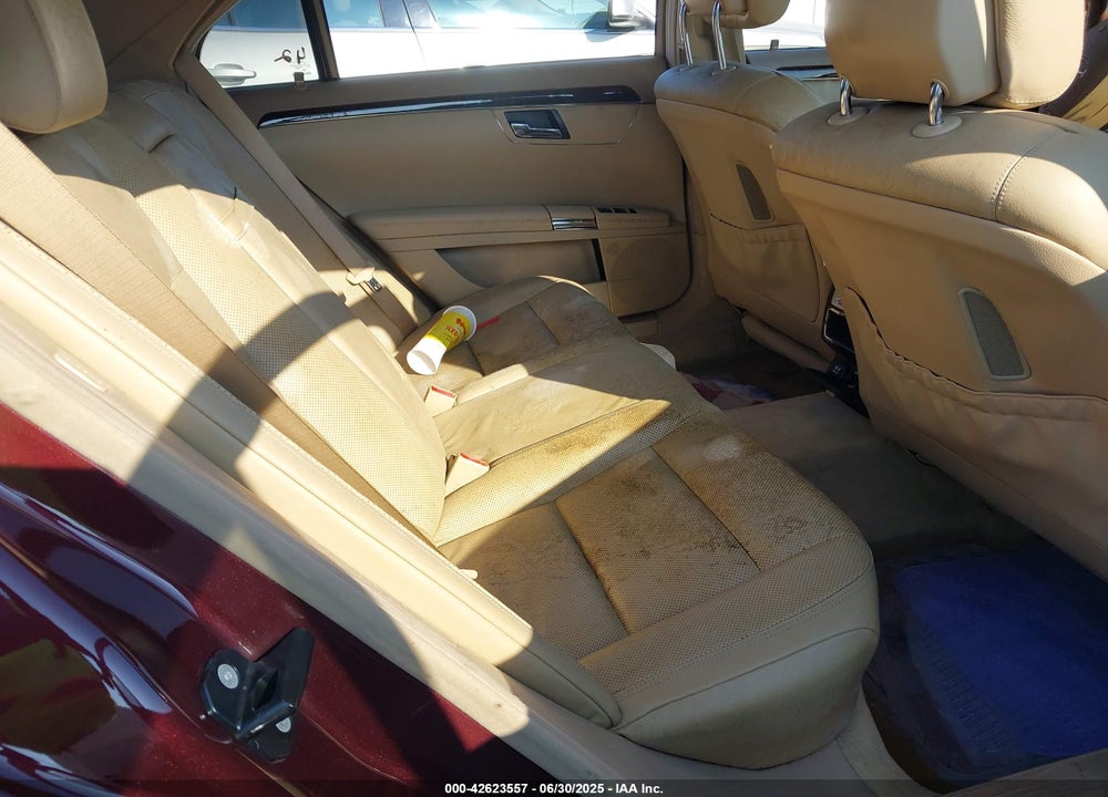 2010 MERCEDES-BENZ S 550 VIN: WDDNG7BB7AA340093