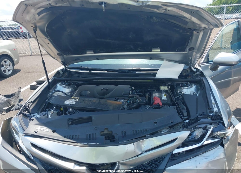 2018 TOYOTA CAMRY SE VIN: 4T1B11HKXJU072492