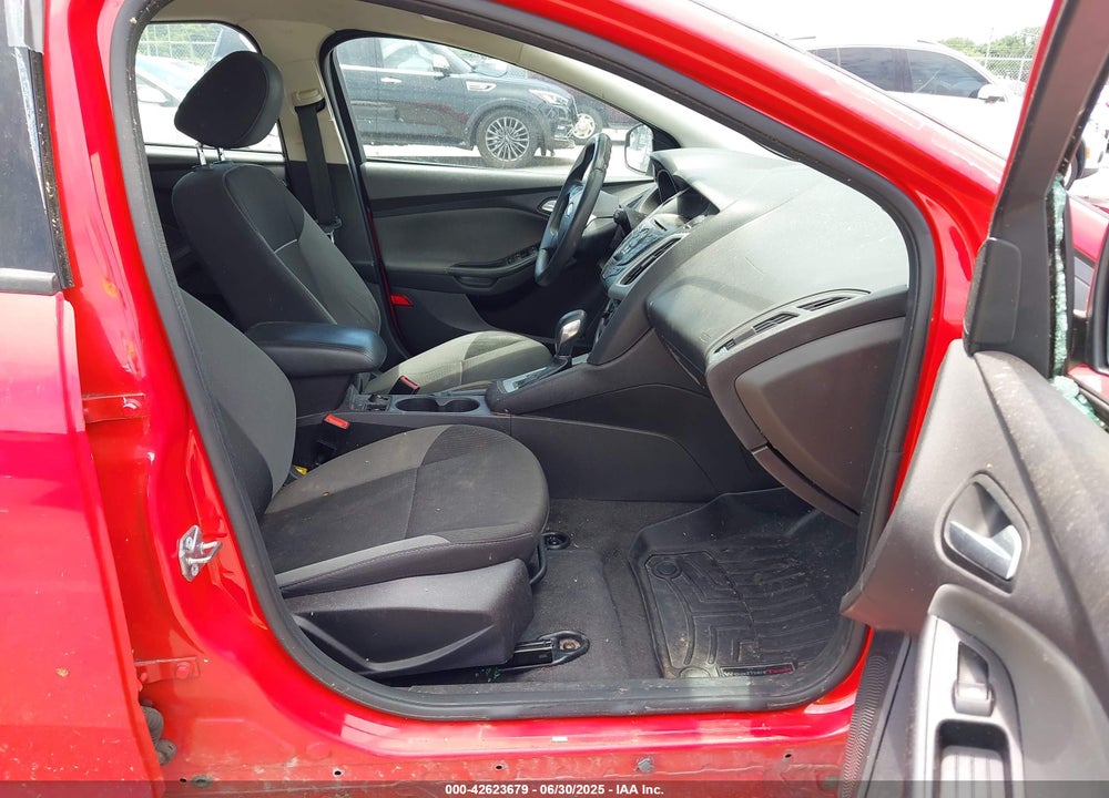2014 FORD FOCUS VIN: 1FADP3K29EL321978