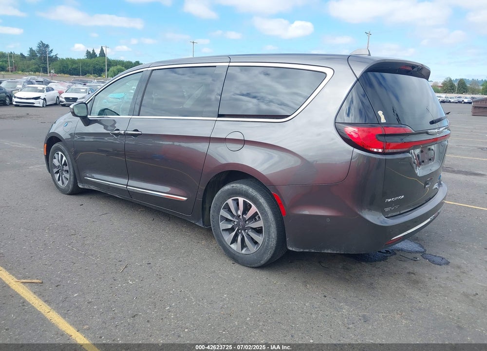 2022 CHRYSLER PACIFICA HYBRID LIMITED VIN: 2C4RC1S72NR123083