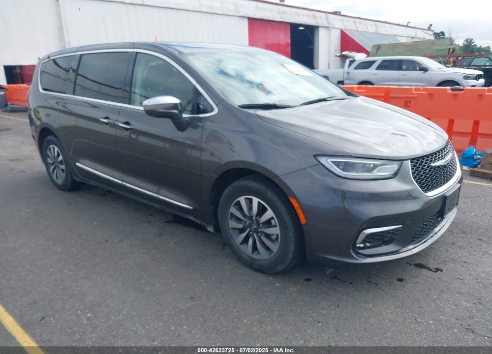 2022 CHRYSLER PACIFICA HYBRID LIMITED VIN: 2C4RC1S72NR123083