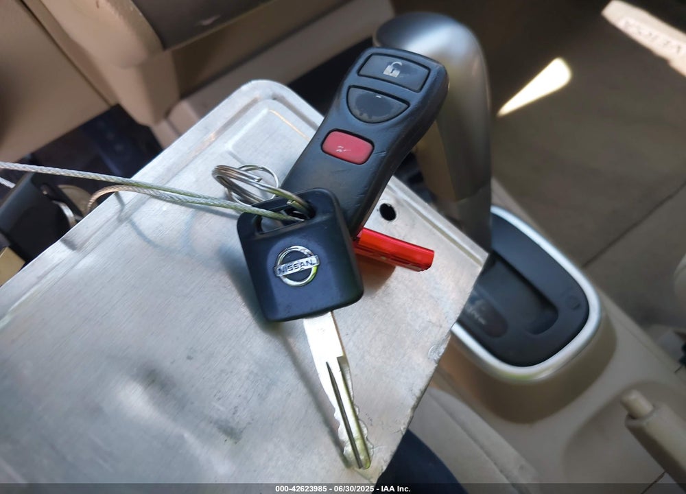 2007 NISSAN VERSA VIN: 3N1BC11E67L442930