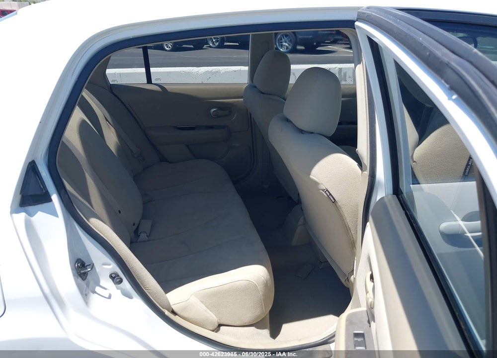 2007 NISSAN VERSA VIN: 3N1BC11E67L442930