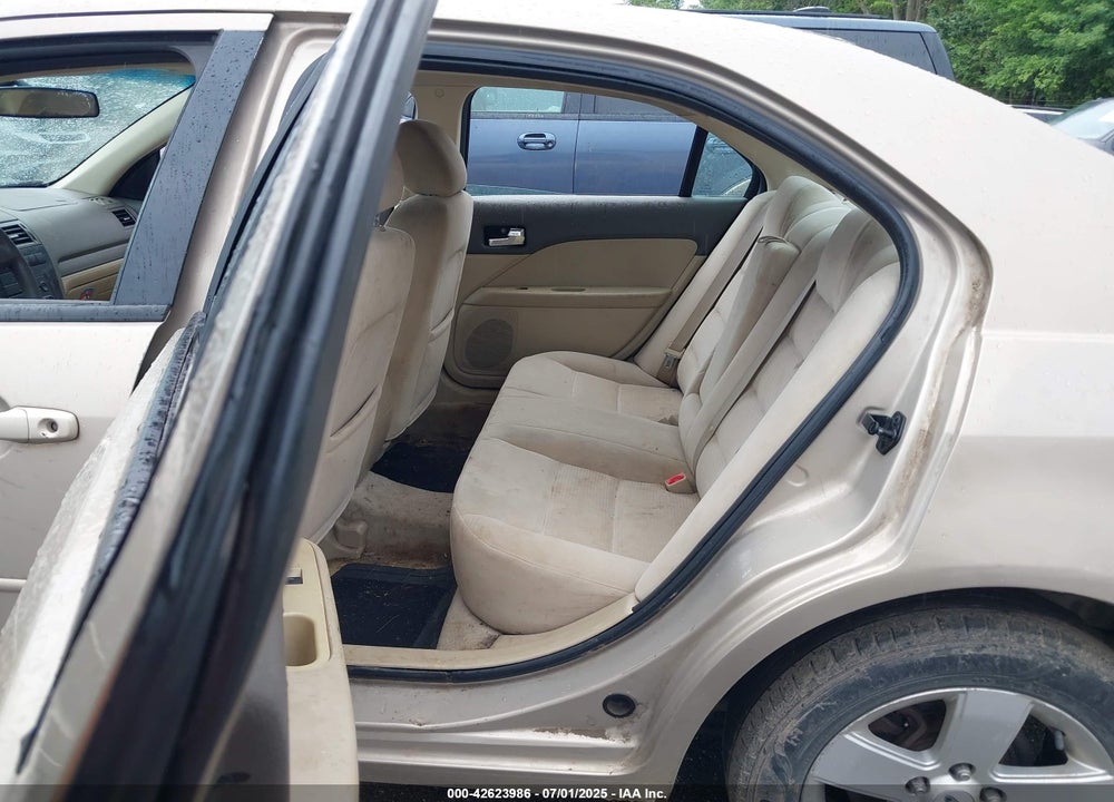 2006 FORD FUSION VIN: 3FAFP07176R142428