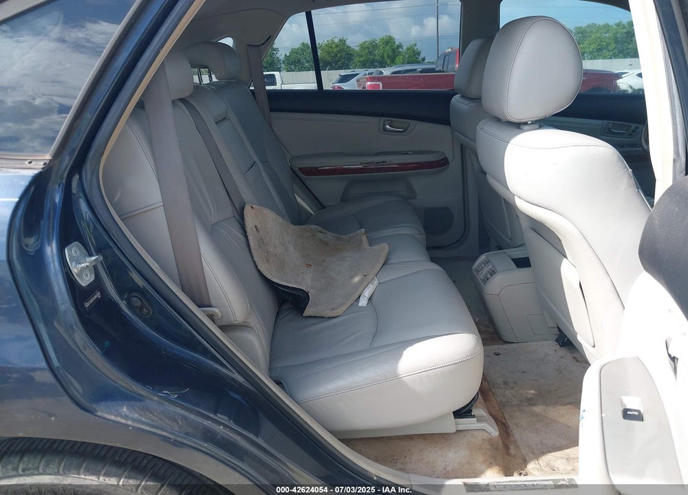 2004 LEXUS RX 330 VIN: JTJGA31U240018243