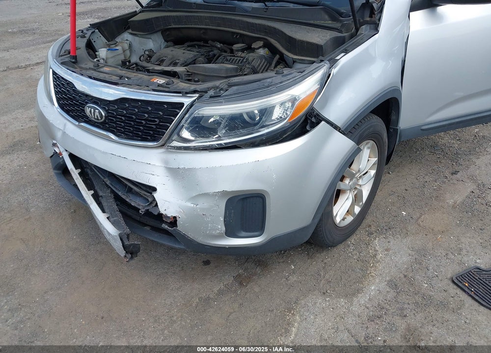 2014 KIA SORENTO VIN: 5XYKT4A75EG512812