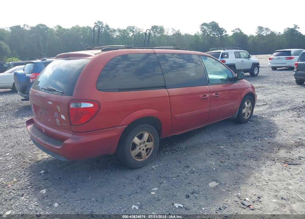 2005 DODGE GRAND CARAVAN SXT VIN: 2D4GP44L45R165961