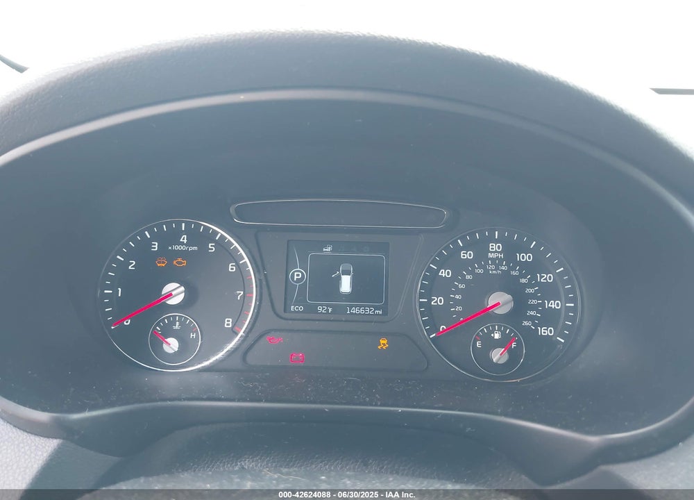 2016 KIA SORENTO 2.4L LX VIN: 5XYPGDA35GG106197