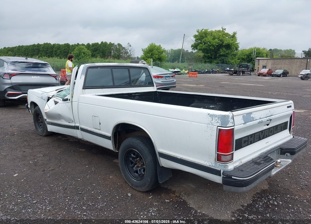 1993 CHEVROLET S TRUCK S10 VIN: 1GCCS19R3P0105429