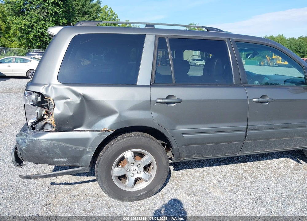 2007 HONDA PILOT VIN: 2HKYF18537H513425