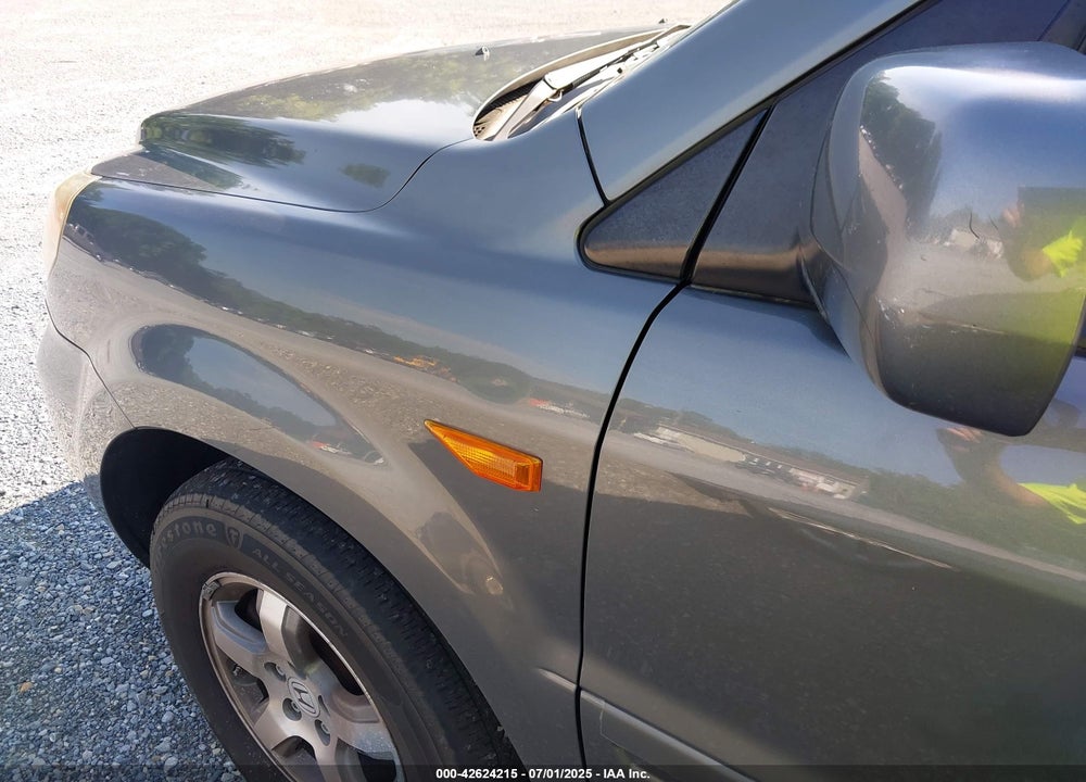 2007 HONDA PILOT VIN: 2HKYF18537H513425