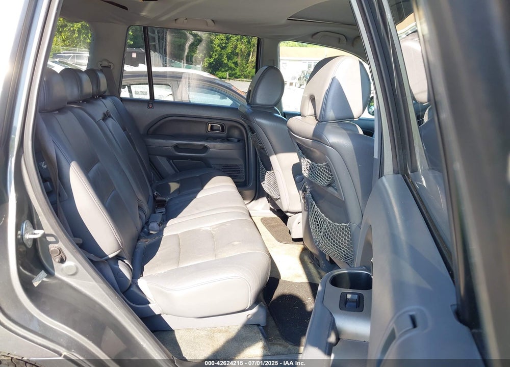 2007 HONDA PILOT VIN: 2HKYF18537H513425