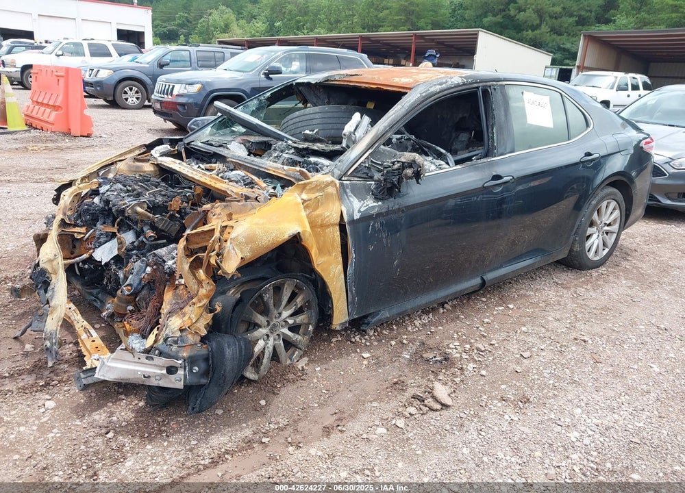 2018 TOYOTA CAMRY VIN: JTNB11HK8J3016167