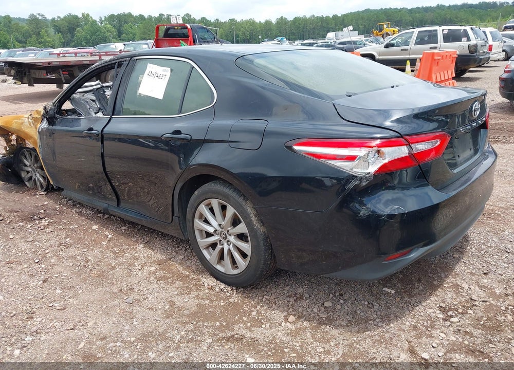 2018 TOYOTA CAMRY VIN: JTNB11HK8J3016167
