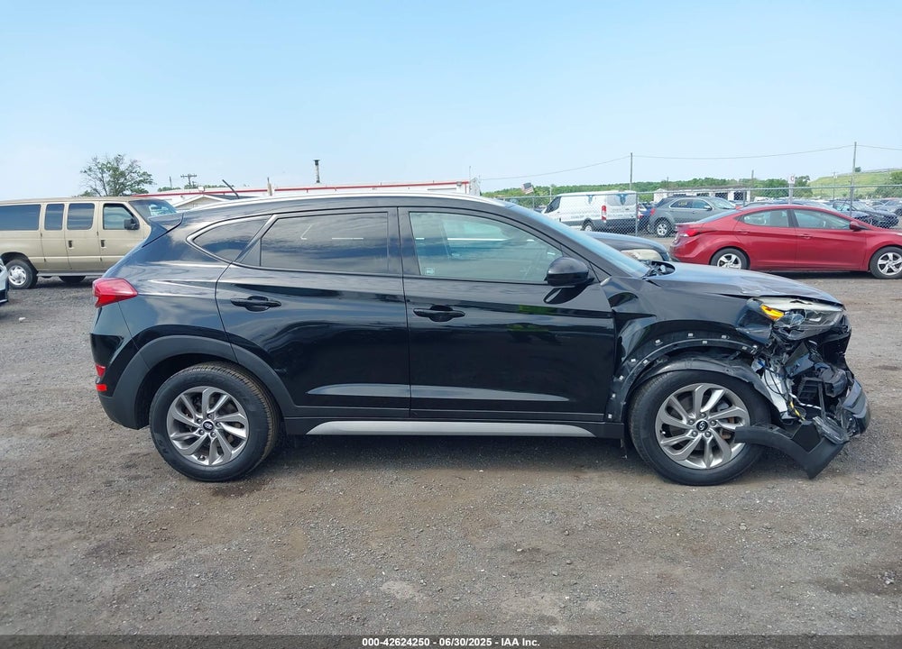2017 HYUNDAI TUCSON VIN: KM8J3CA49HU522687