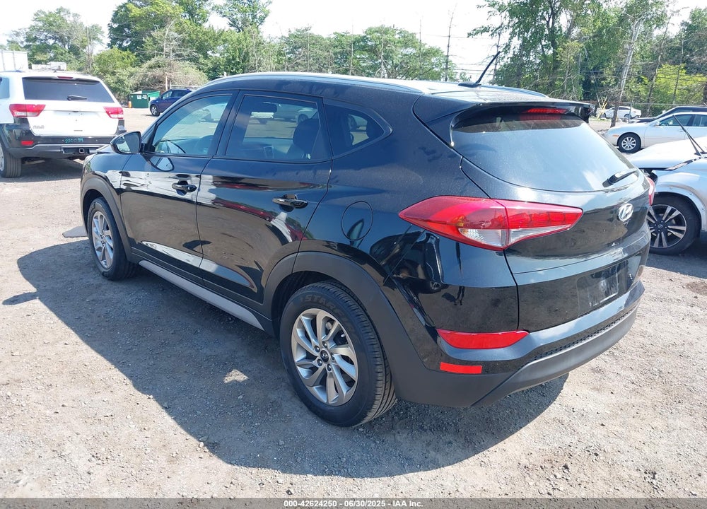 2017 HYUNDAI TUCSON VIN: KM8J3CA49HU522687