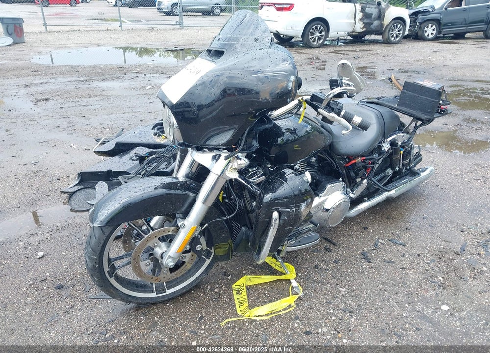 2019 HARLEY-DAVIDSON FLHX VIN: 1HD1KBC14KB627319