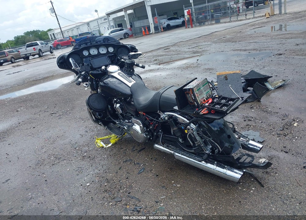 2019 HARLEY-DAVIDSON FLHX VIN: 1HD1KBC14KB627319