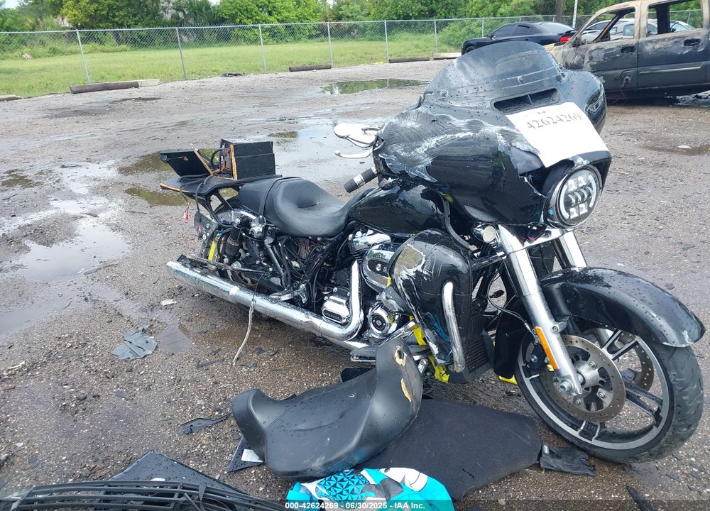 2019 HARLEY-DAVIDSON FLHX VIN: 1HD1KBC14KB627319