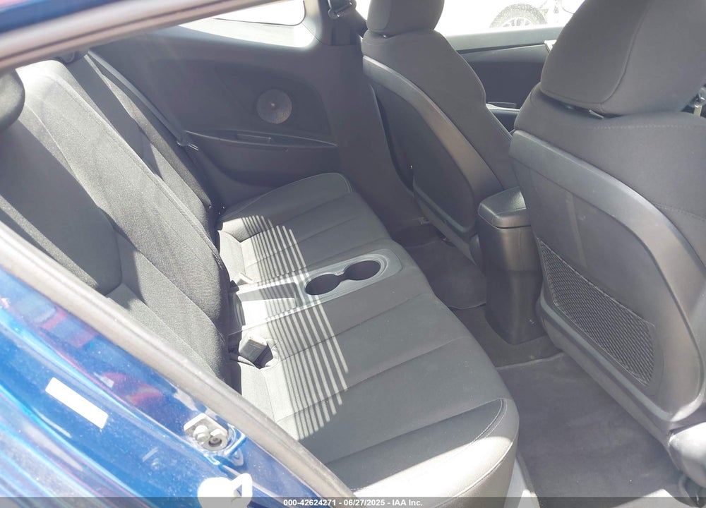 2017 HYUNDAI VELOSTER VIN: KMHTC6AD3HU306490