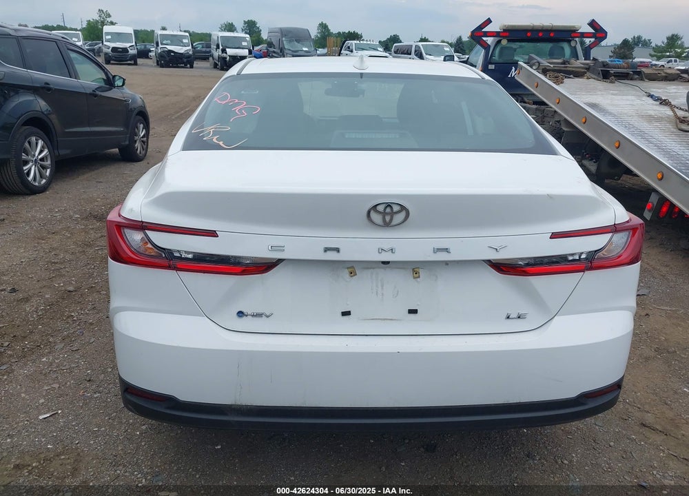 2025 TOYOTA CAMRY LE VIN: 4T1DAACKXSU018594