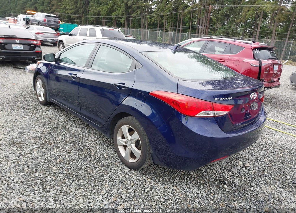 2013 HYUNDAI ELANTRA VIN: 5NPDH4AE6DH172232