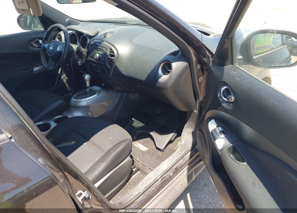 2014 NISSAN JUKE VIN: JN8AF5MR4ET450642