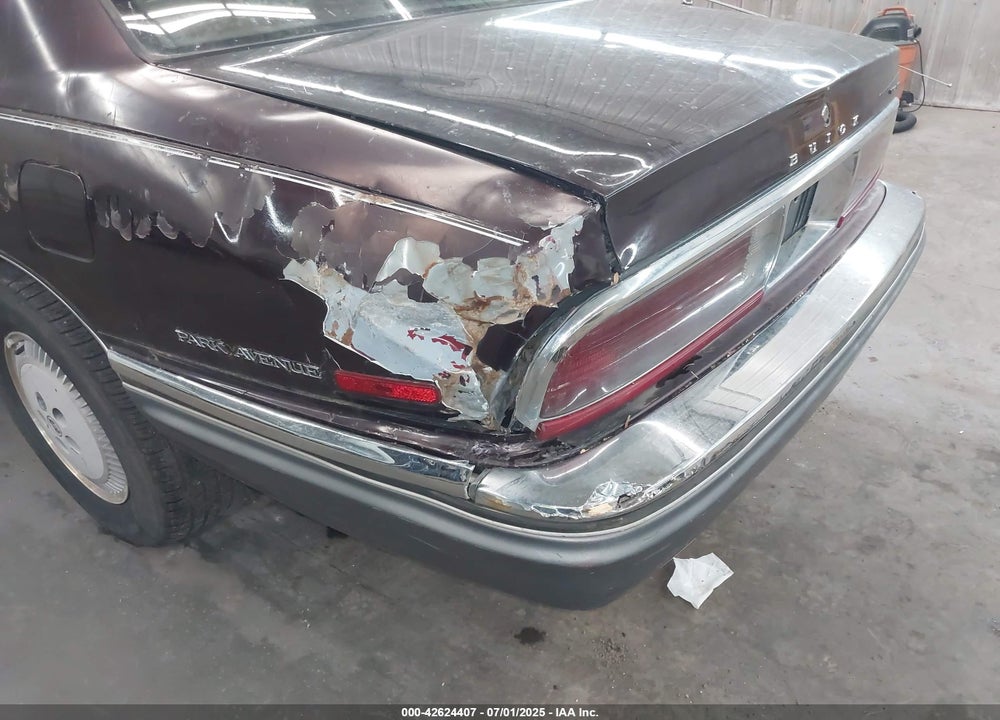 1993 BUICK PARK AVENUE VIN: 1G4CU5315P1604663