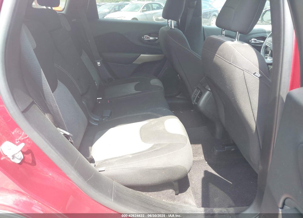 2017 JEEP CHEROKEE VIN: 1C4PJLAB3HW650754