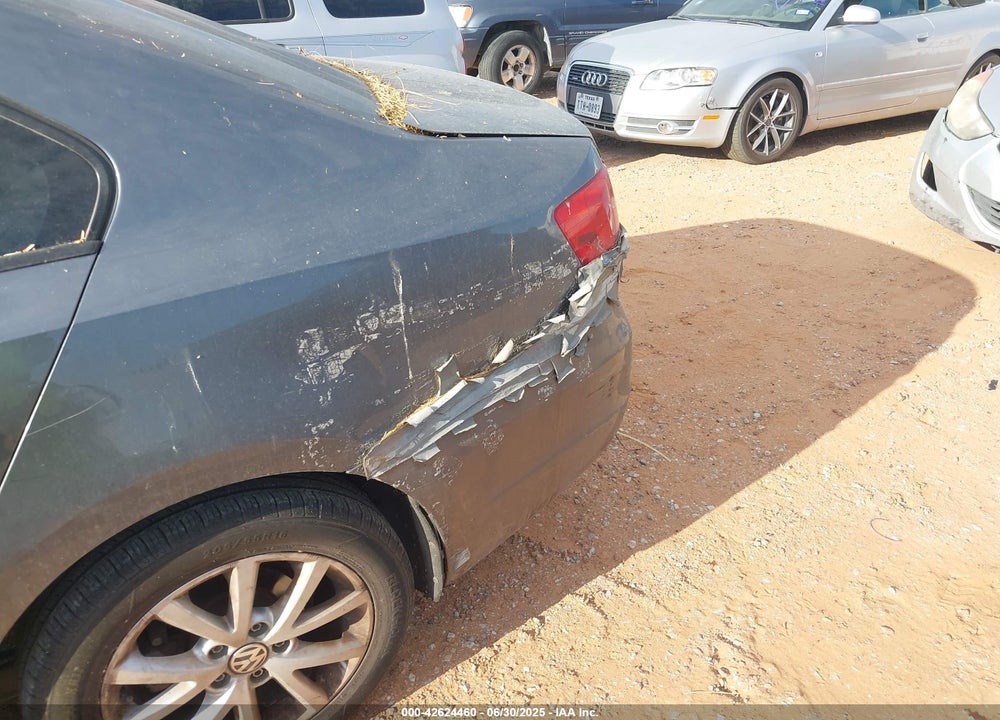 2012 VOLKSWAGEN JETTA VIN: 3VWDX7AJ0CM121106